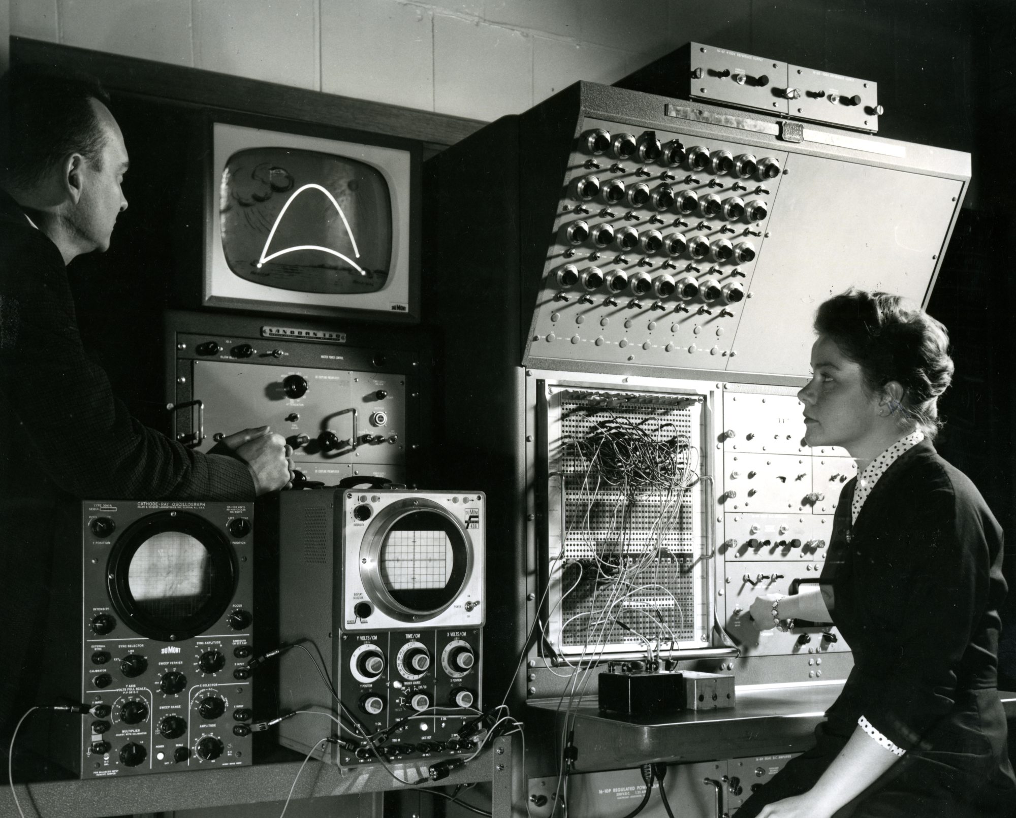A computer in 1960's. Image-credit:soe.rutgers.edu